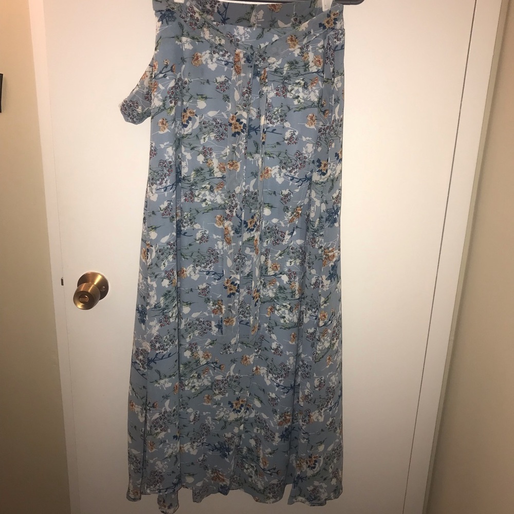 wrap illusion skirt. Elastic waist. With pockets